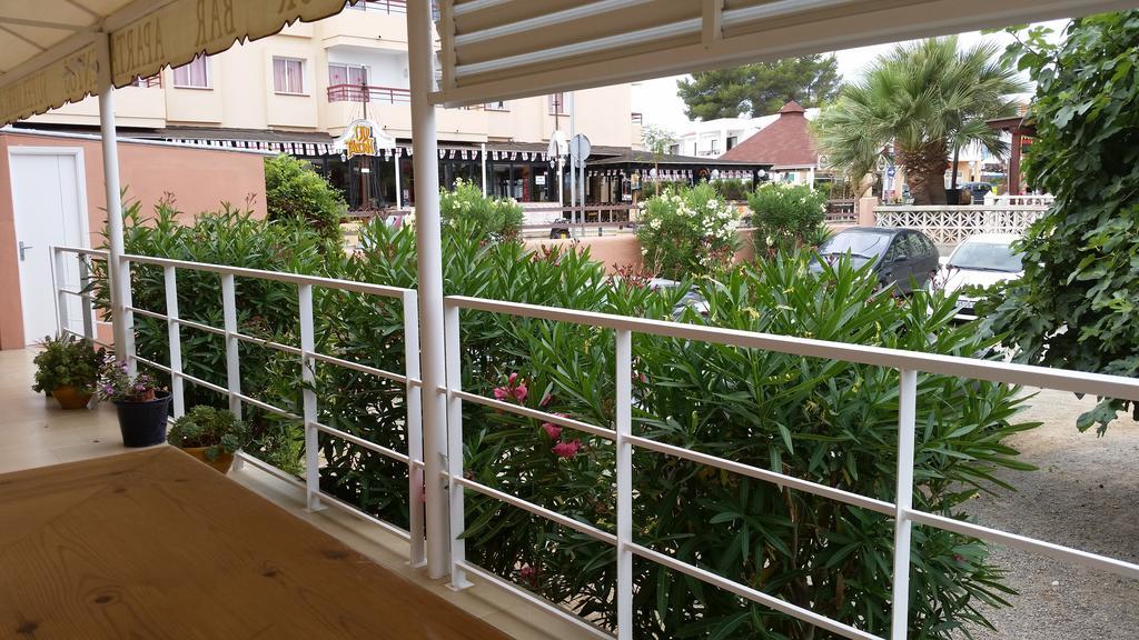 Apartamentos Vista Al Puerto サンアントニオアバド 部屋 写真