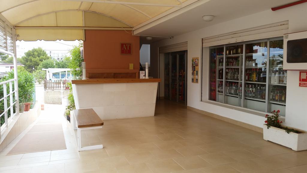 Apartamentos Vista Al Puerto サンアントニオアバド 部屋 写真